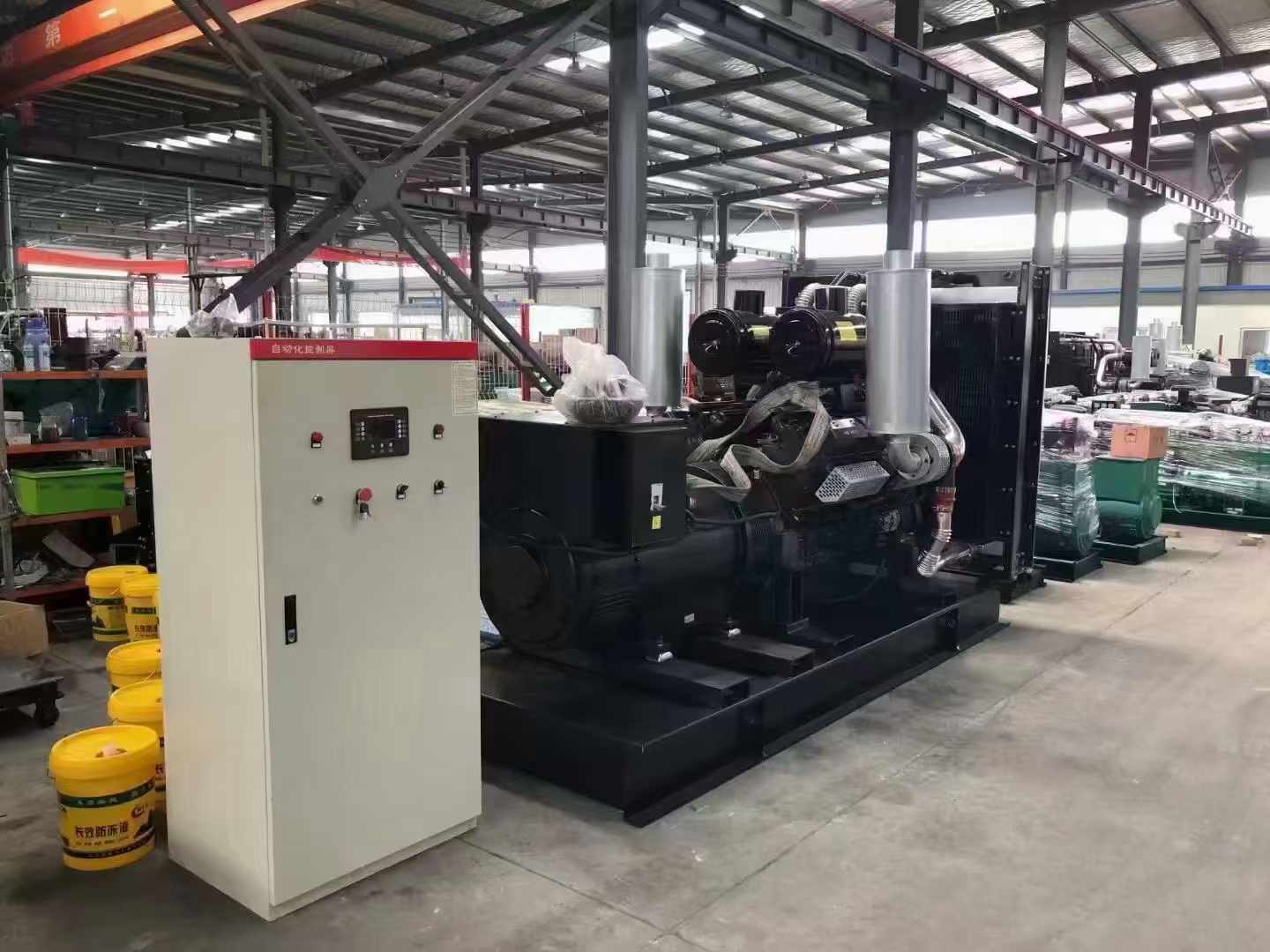 新青柴油发电机运行时的噪音和振动水平如何?