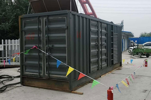 新青发电机租赁空气滤清器多久更换一次?